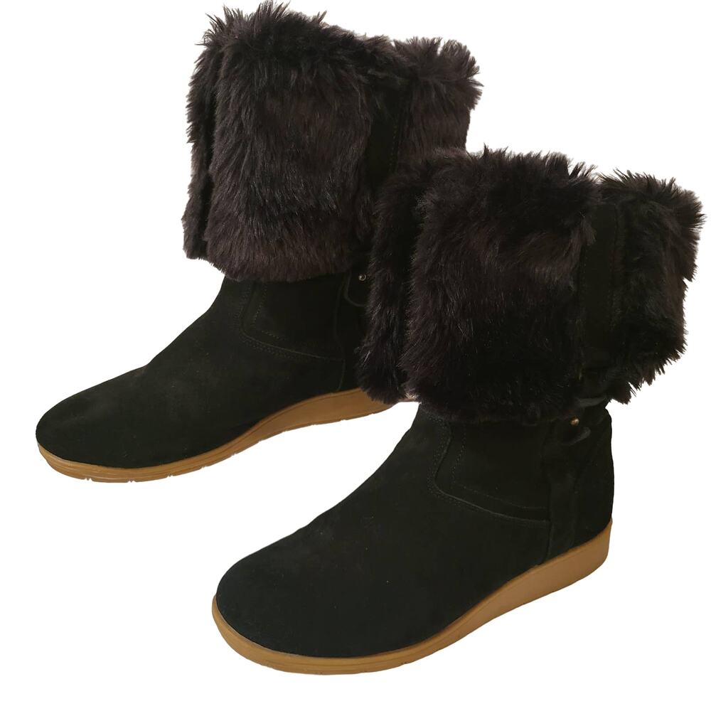 Lands End Women's Size 7 Leather Fur trimmed Fur lined Boots Warm fuzzy Comfy